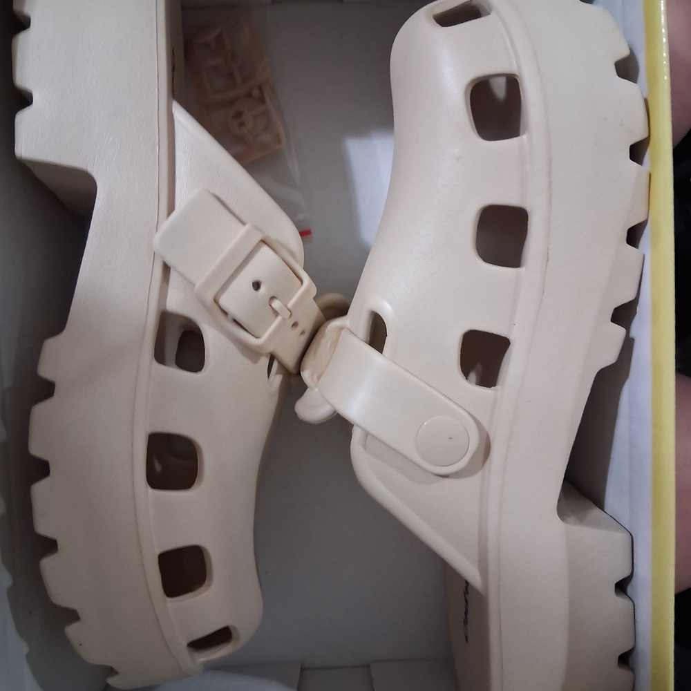 Outwoods Nude Chunky Sandals